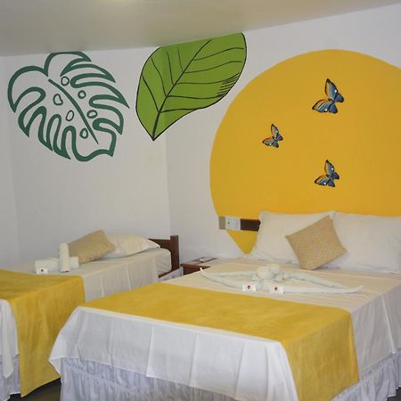 Hotel Brisa Dos Abrolhos Alcobaça Extérieur photo