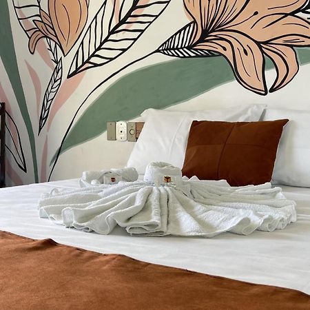Hotel Brisa Dos Abrolhos Alcobaça Extérieur photo